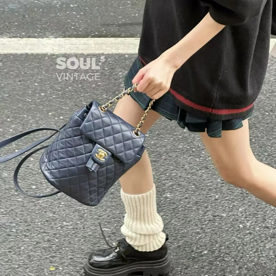 95新 Chanel/香奈儿 海军蓝羊萨尔茨堡mini双肩包/628319087