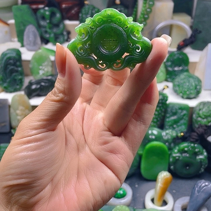 和田玉未镶嵌珠宝半成品