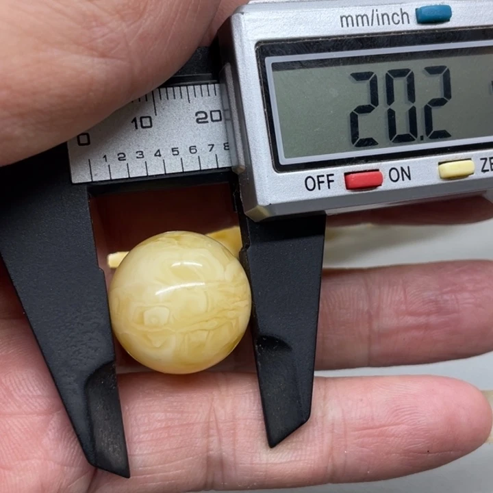 琥珀未镶嵌裸石珠子
