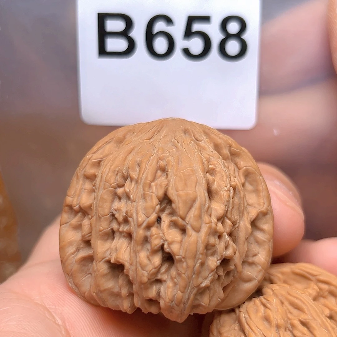 文玩核桃吊坠40密纹