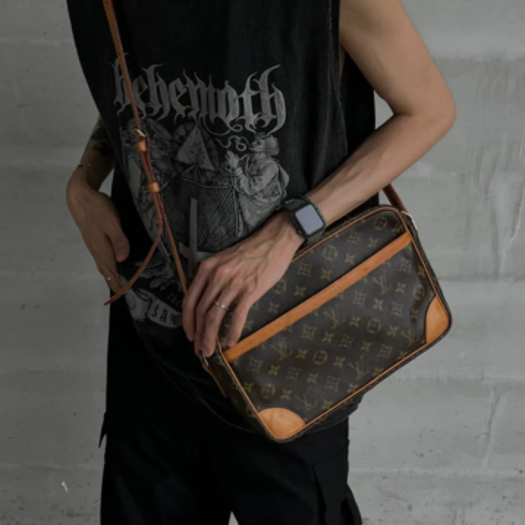 95新 LouisVuitton/路易威登 LV横版相机包972723