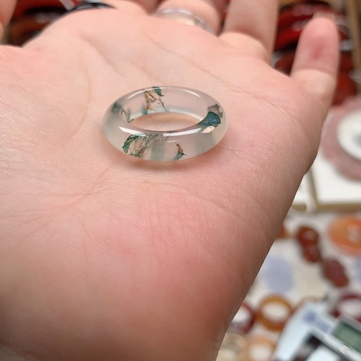 玛瑙/玉髓手镯未镶嵌L****Y