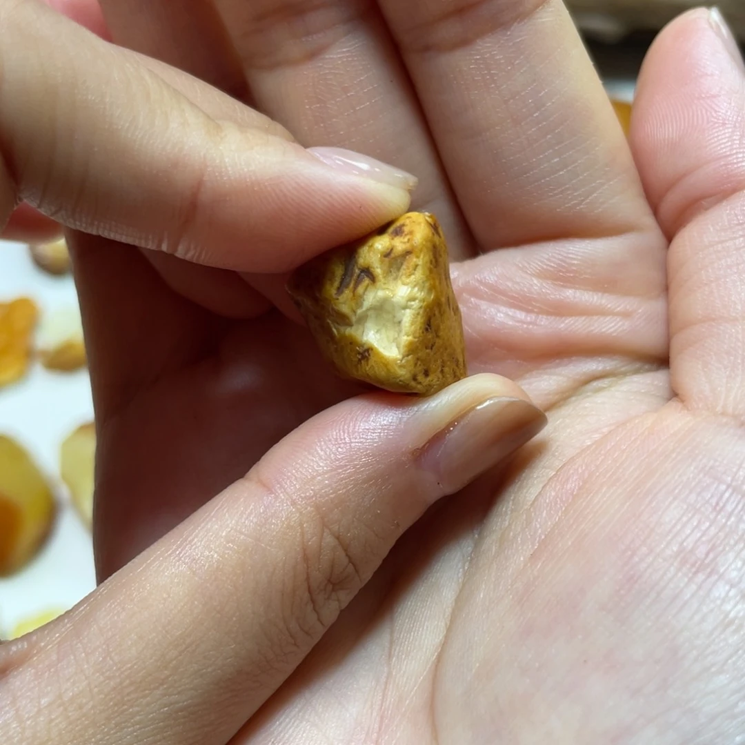 定制琥珀天然琥珀