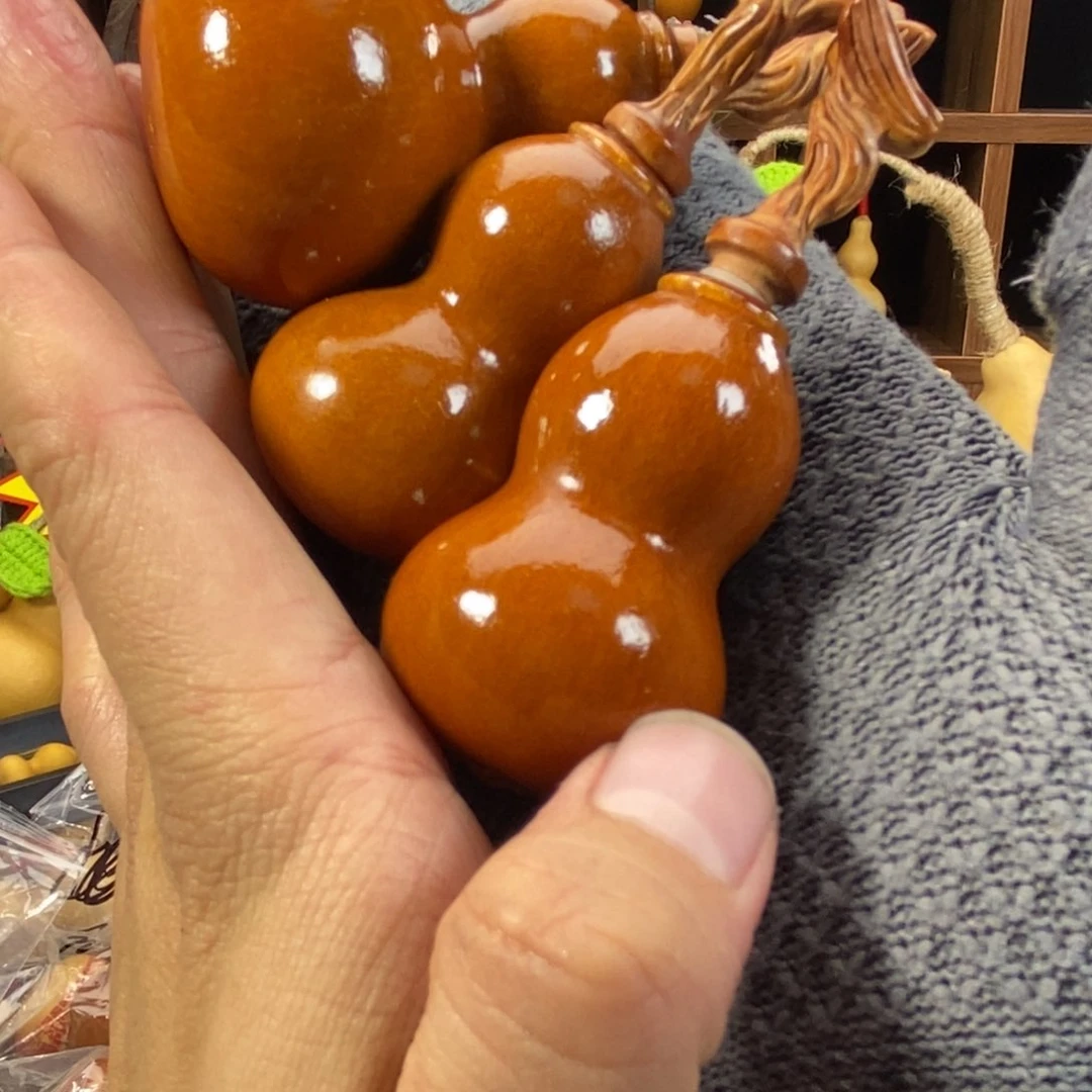 老皮养剑葫手把件