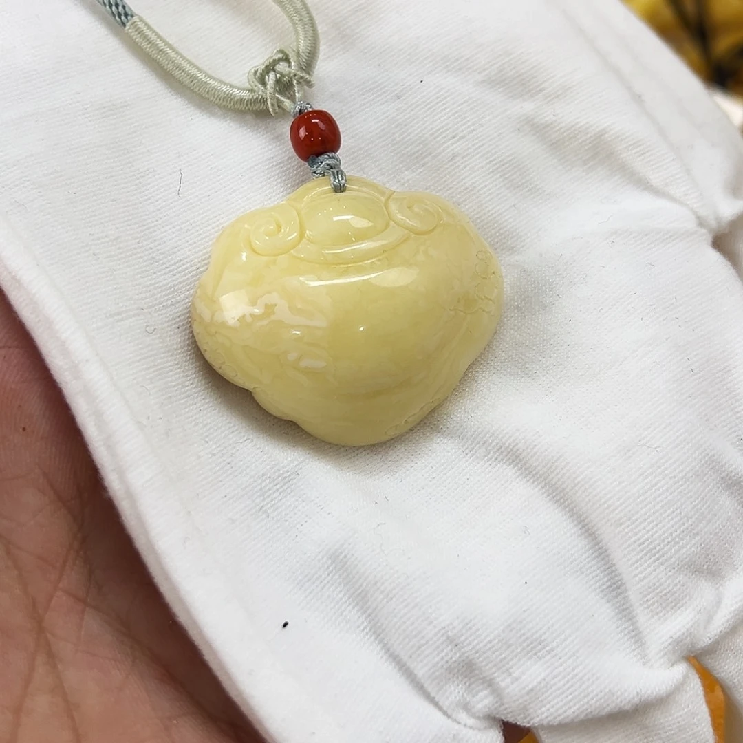 蜜蜡未镶嵌珠宝奇石