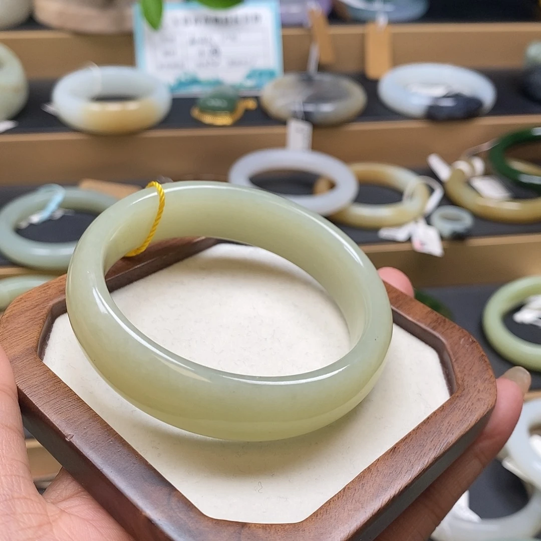 未镶嵌手镯和田玉58+