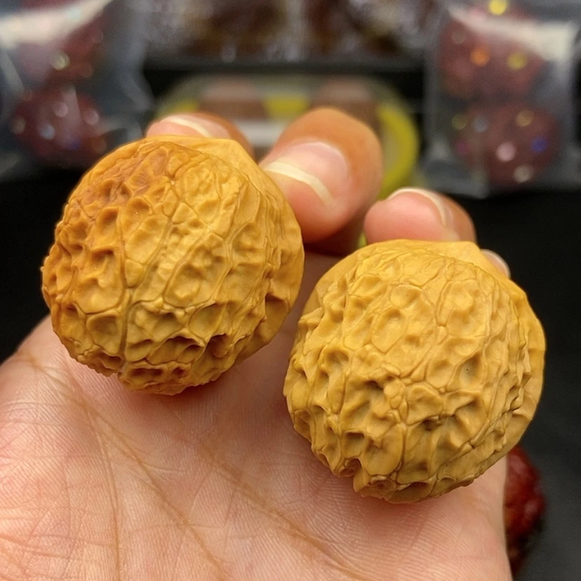 【闪购商品】把件文玩核桃36尺铁龙珠
