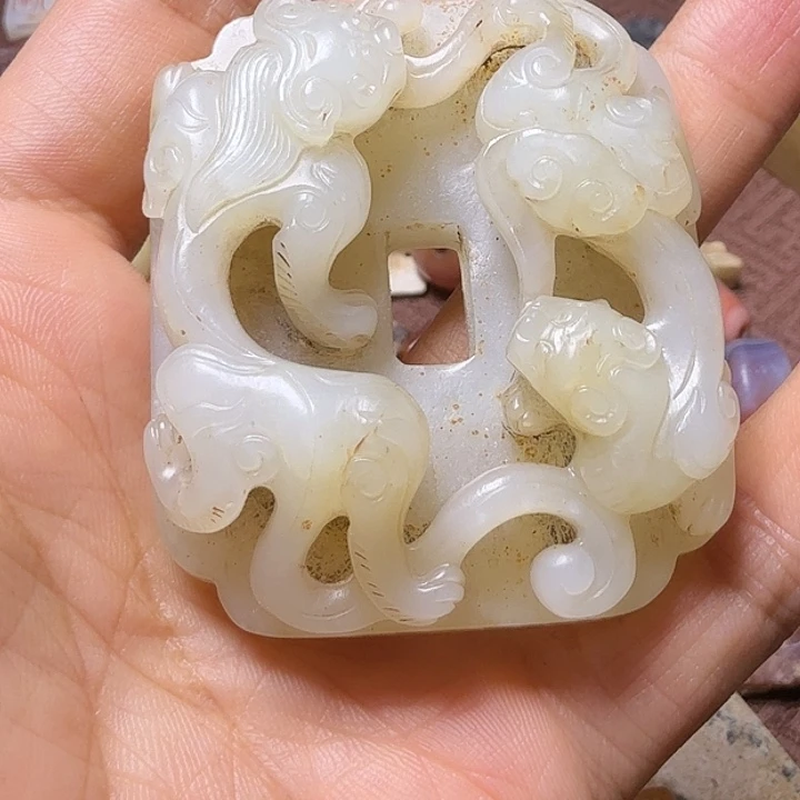 境***转未镶嵌和田玉（糖玉）挂件