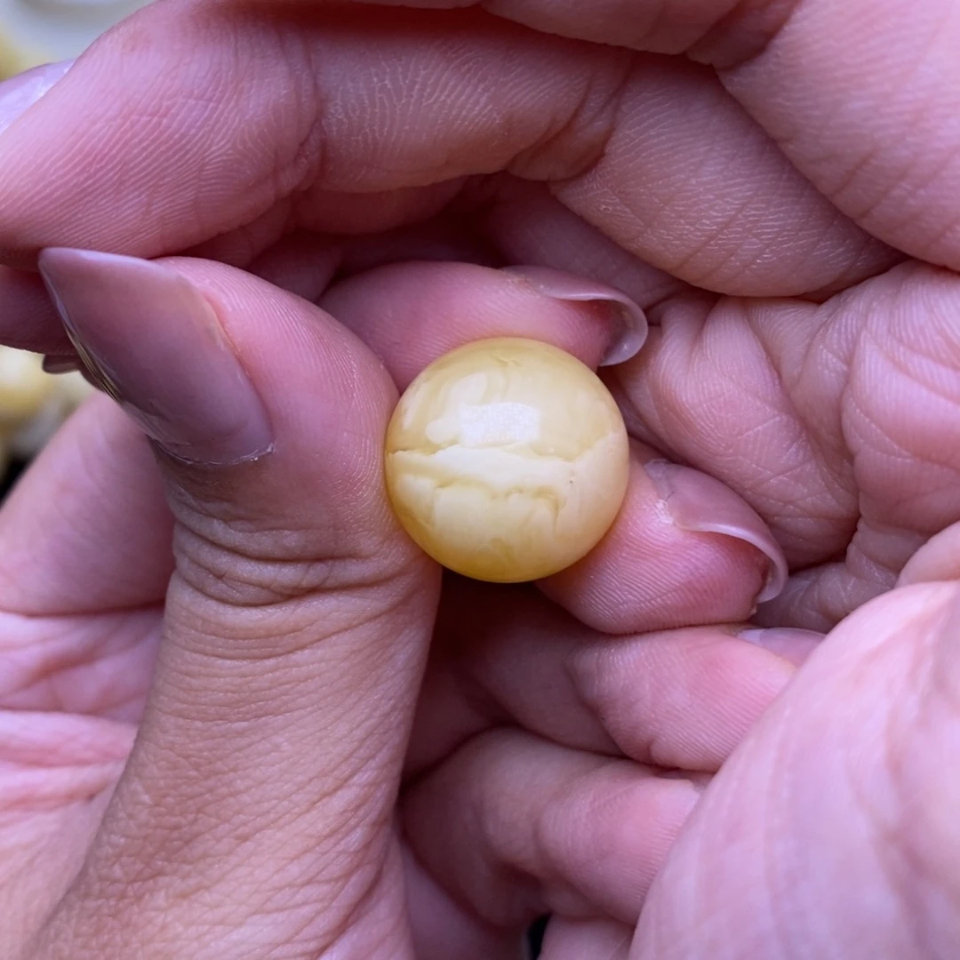 琥珀未镶嵌珠宝奇石666