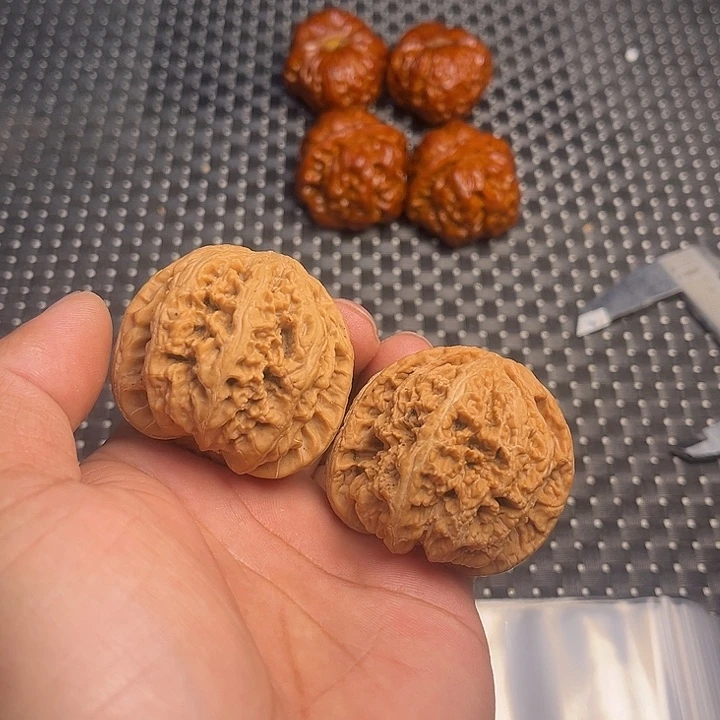 文玩核桃吊坠文玩文玩狮子头