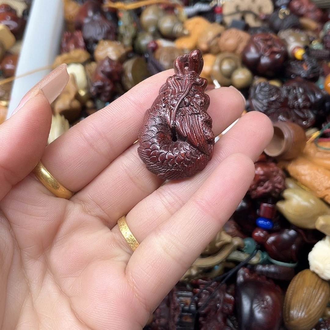 维腊木（绿檀）无事牌