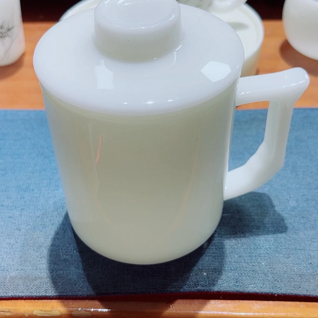 陶瓷璞玉上釉380左右办公杯