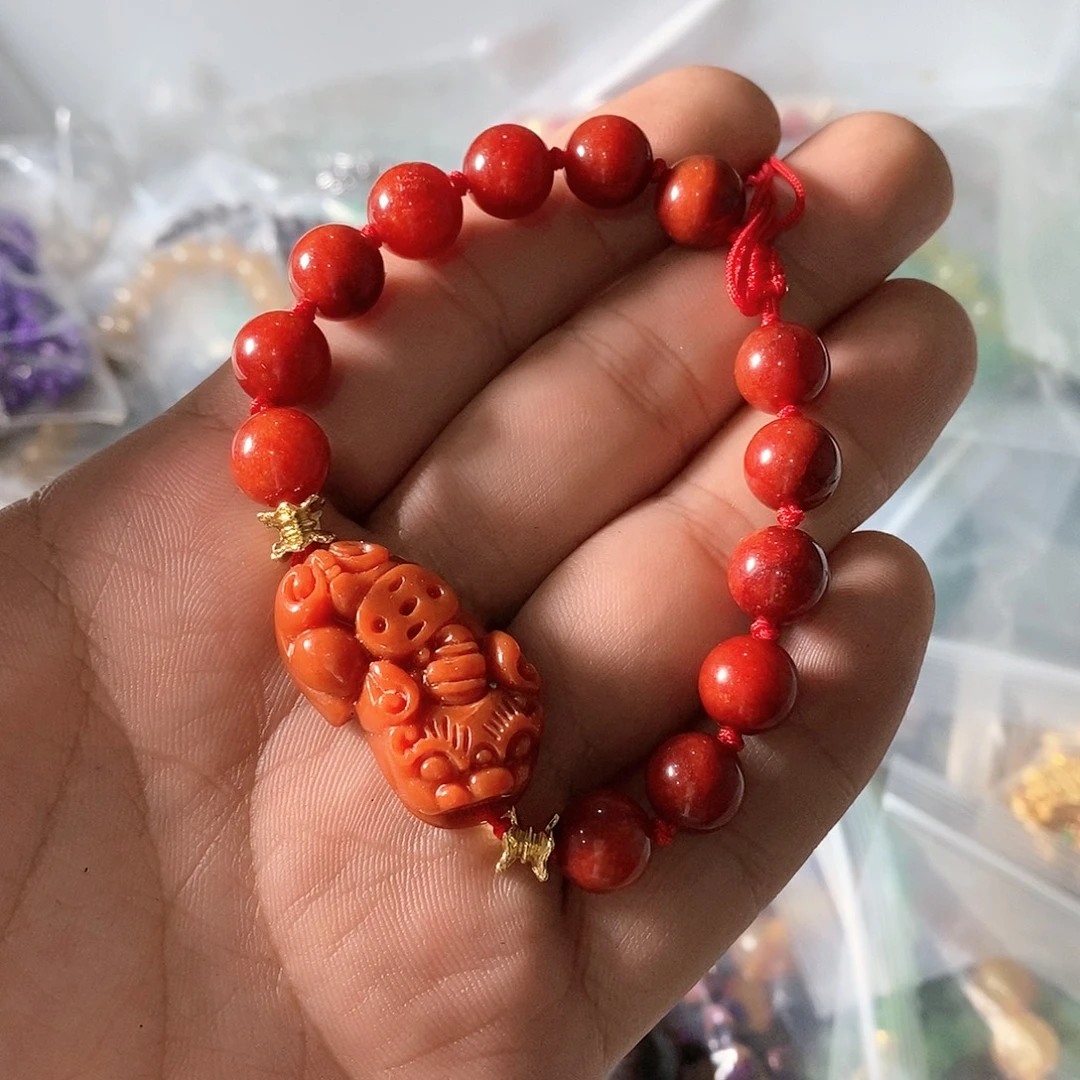 只买单纯的吊坠，没带链子，属的性质。