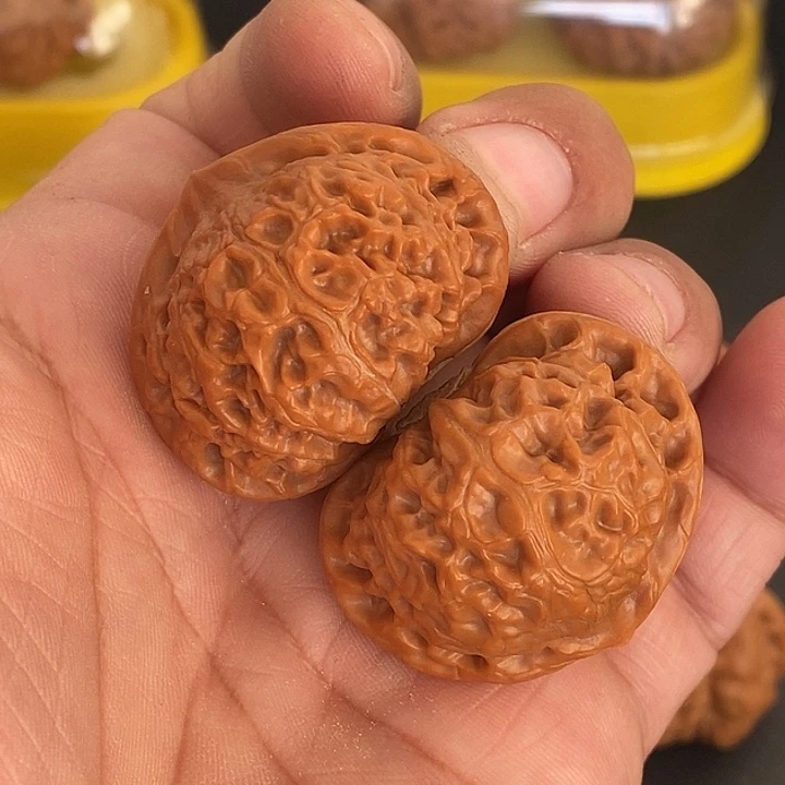 文玩核桃吊坠39尺，宫灯