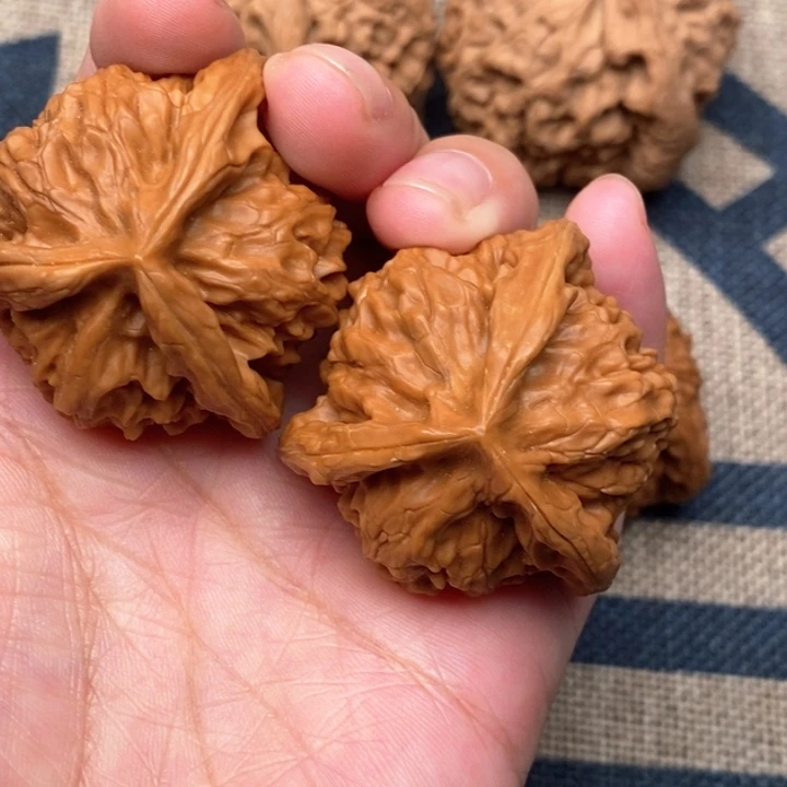 吊坠文玩核桃沙核桃