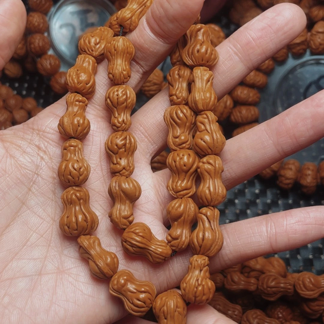 文玩核桃吊坠桃核