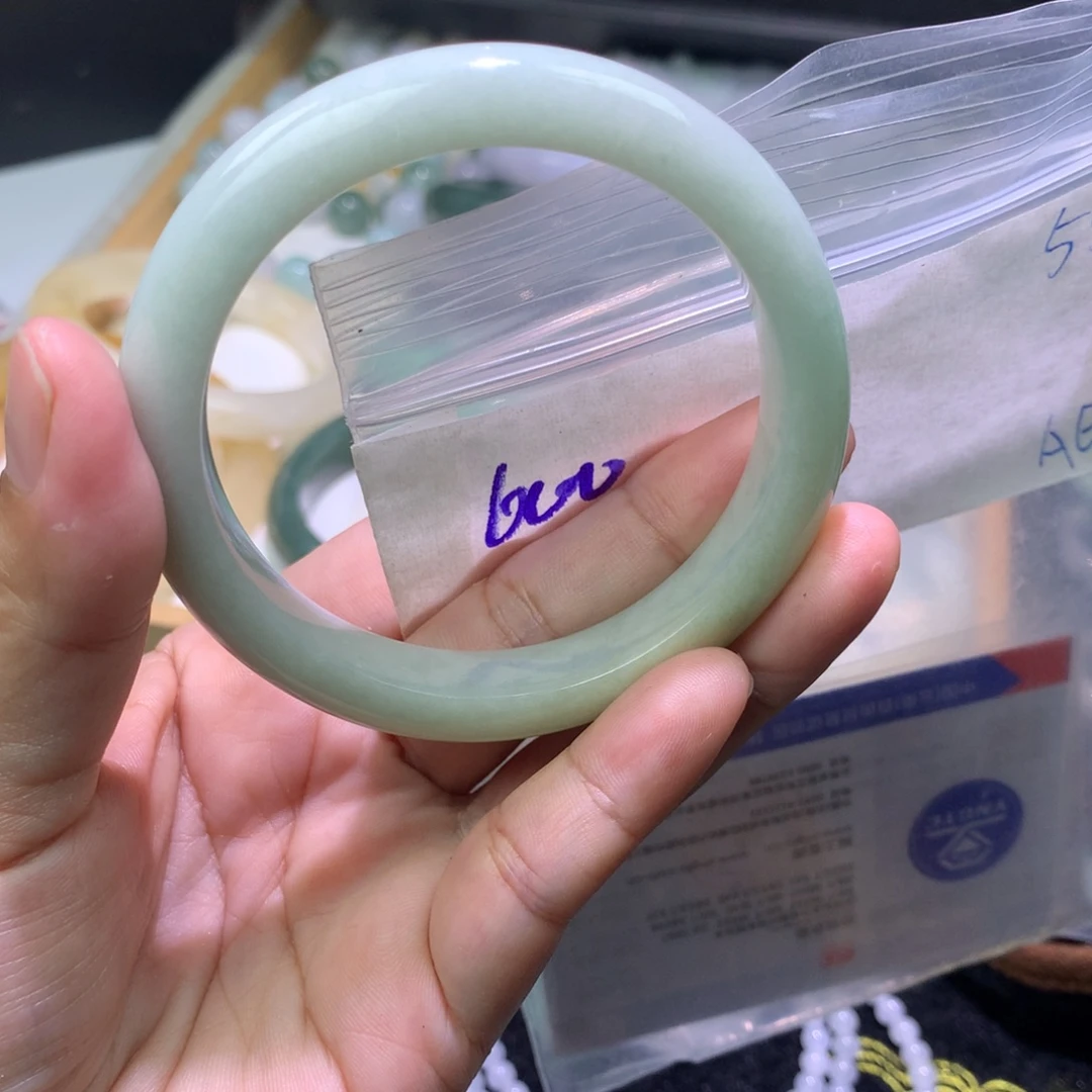 定制翡翠未镶嵌手镯55