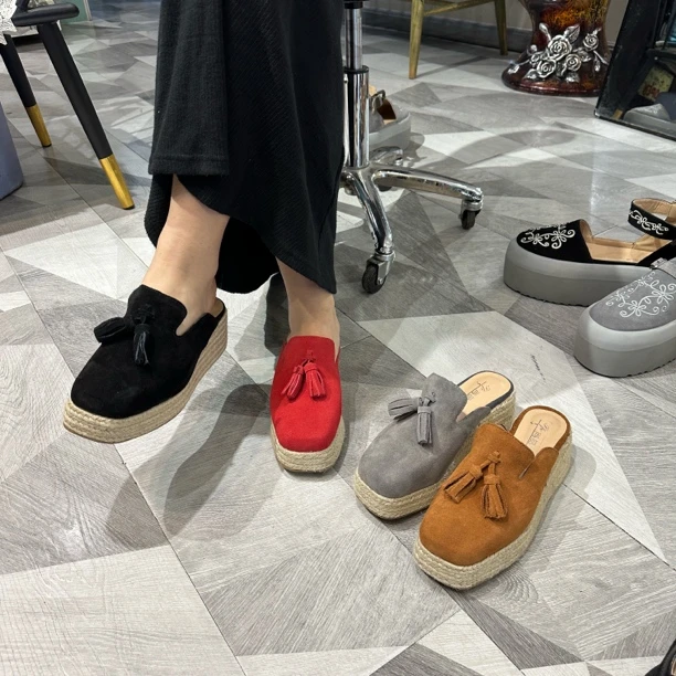 703-1新款漆皮圆头扣带粗跟厚底黑色乐福女鞋印花百搭