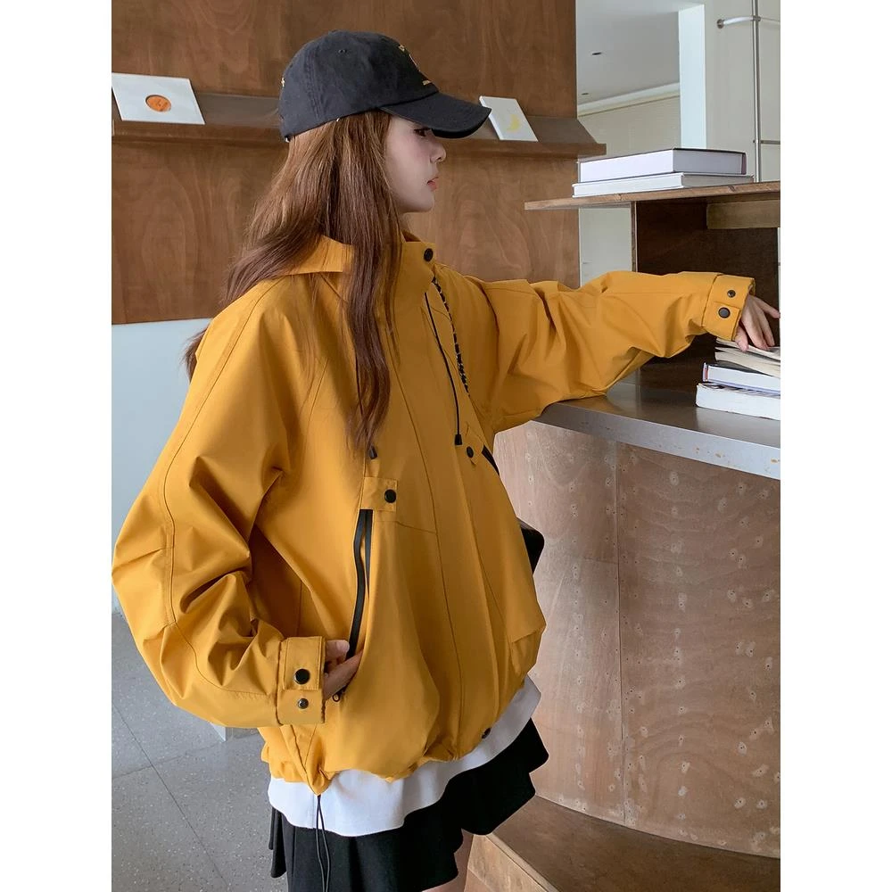 杜拉妮今年流行爆款工装外套女2025秋季新款设计感连帽冲锋衣小个