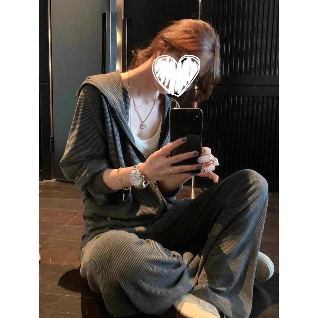 秋季孕妇套装2025时尚款慵懒风条纹长袖外套搭配阔腿裤子秋装外穿