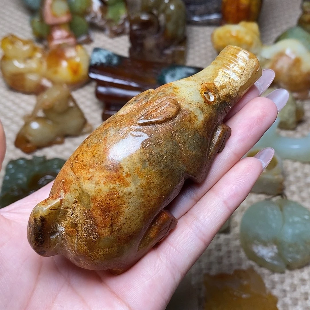 未镶嵌蛇纹石玉颈饰