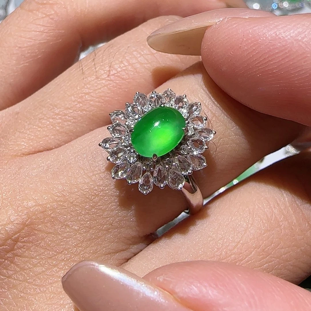 【闪购商品】18K金镶嵌戒指翡翠天然