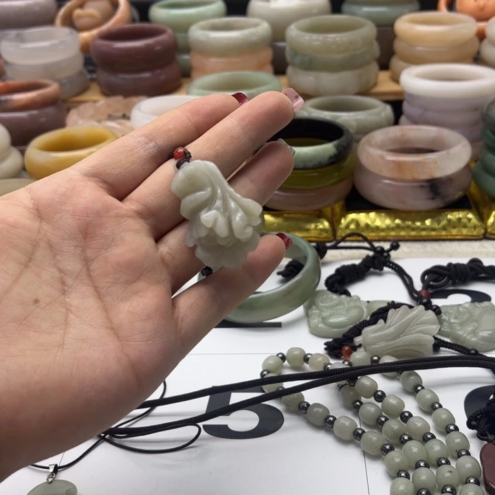 石英岩玉合金手镯