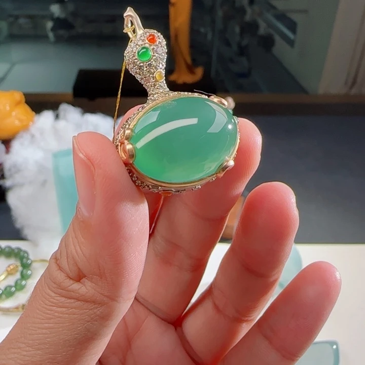 【闪购商品】翡翠颈饰18K金镶嵌堯