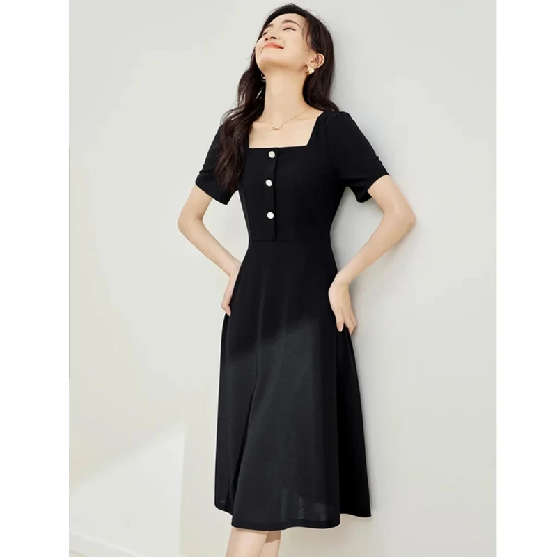 2025夏季新款赫本风方领小黑裙复古优雅短袖A字摆中长款连衣裙699