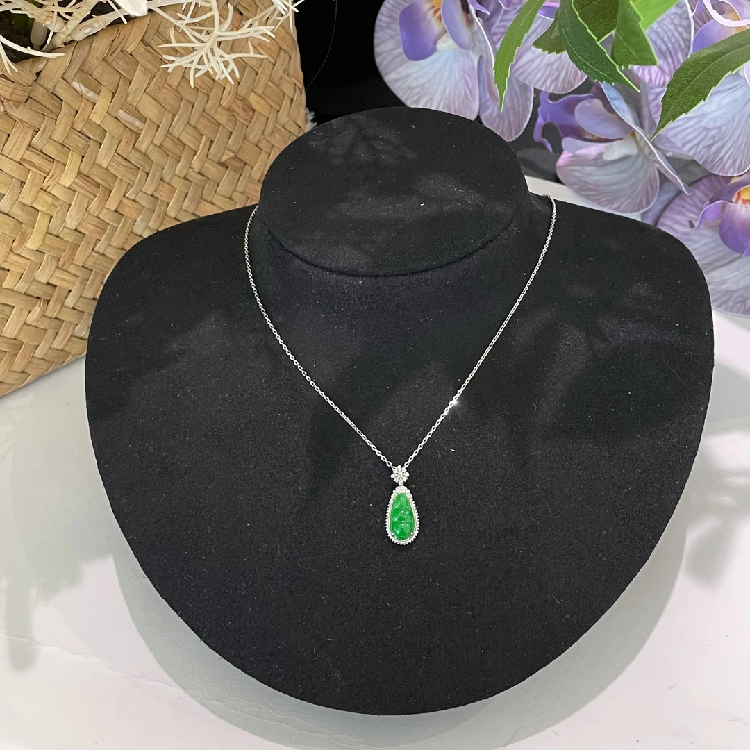 99新  【缅料保a小高货/一口价】18k真钻冰阳绿翡吊坠