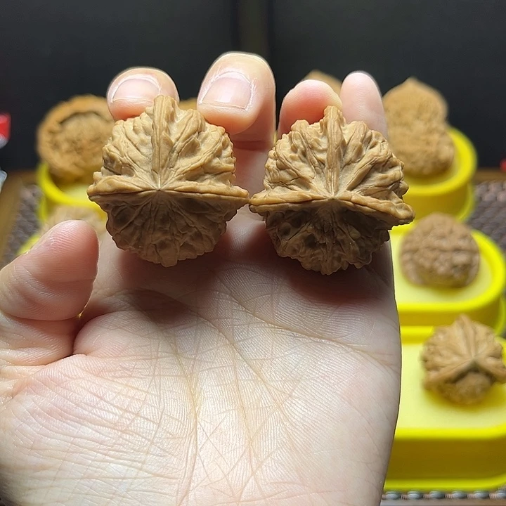文玩核桃吊坠37尺寸四棱五道