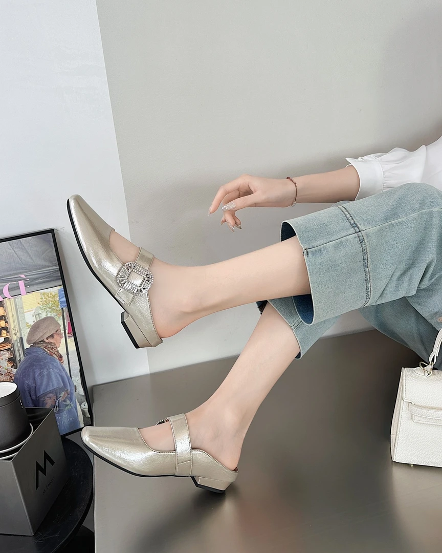 时尚百搭休闲软底方头韩版低跟网红舒适复古凉拖