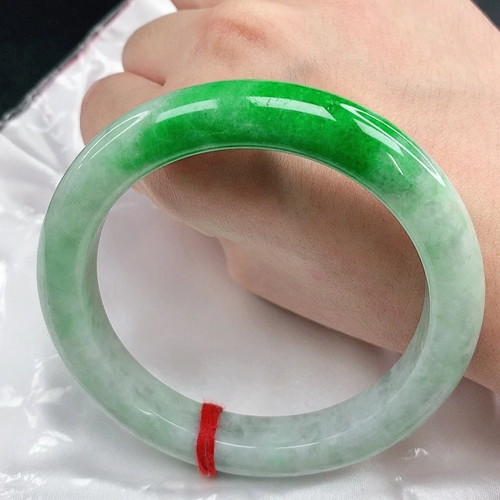 翡翠手镯未镶嵌圈63。0B01