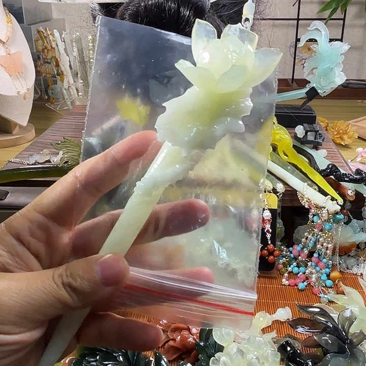 囍***桀蛇纹石玉合金发饰