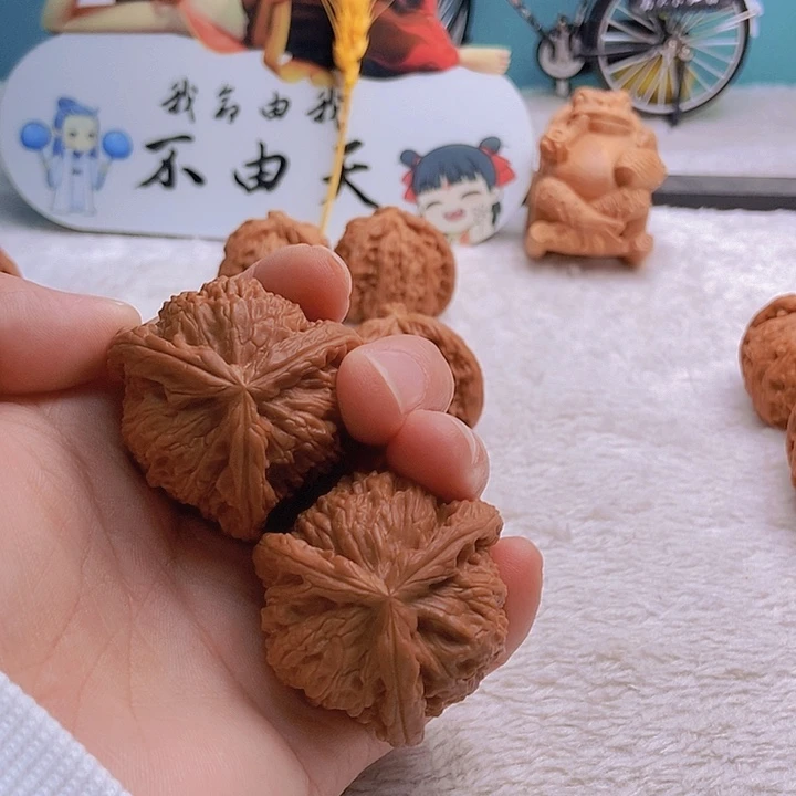 吊坠文玩核桃孔三棱