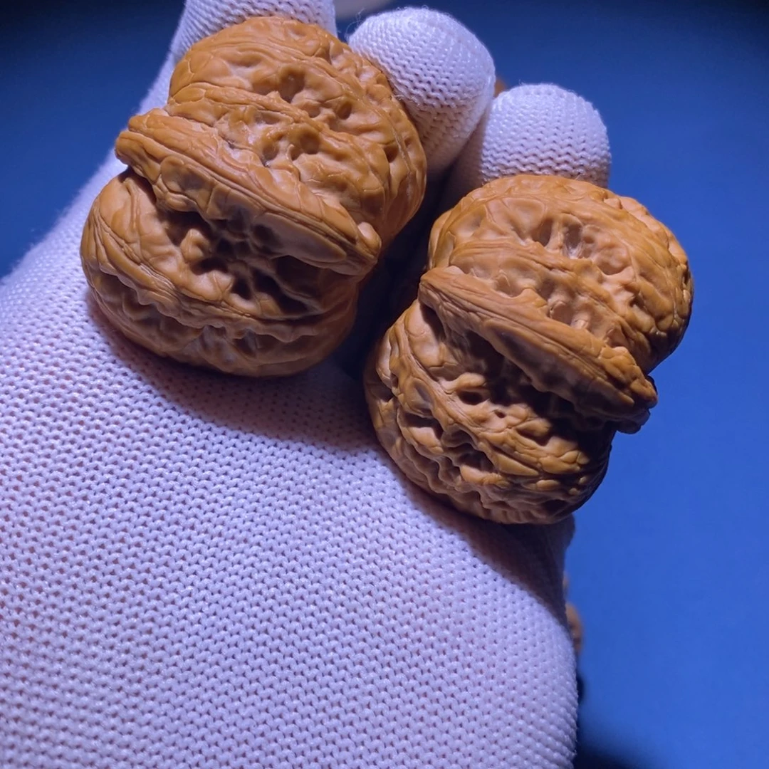 R***L龙脊菩提吊坠核桃