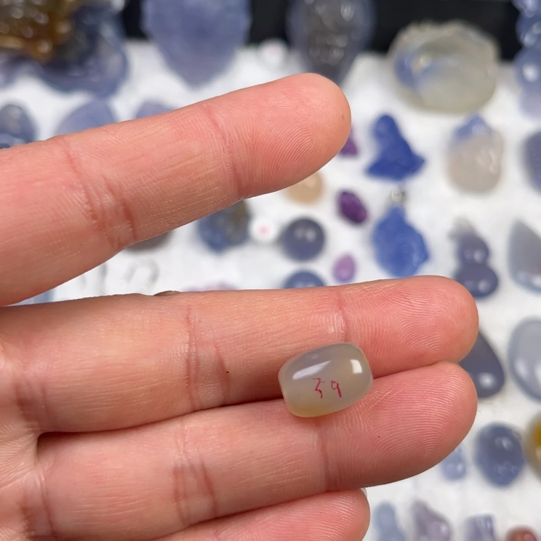 玛瑙/玉髓未镶嵌颈饰桶珠