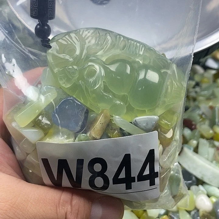 未镶嵌蛇纹石玉鱼缸石