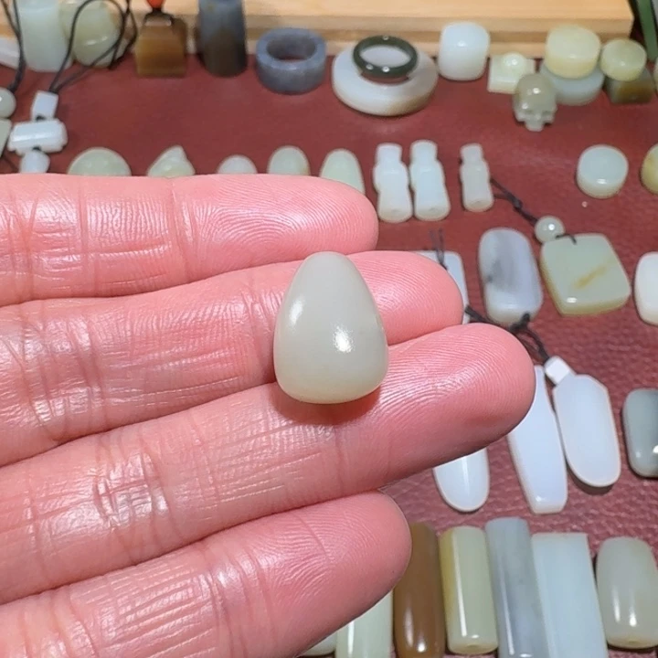龘***佛和田玉未镶嵌吊坠(不含链)