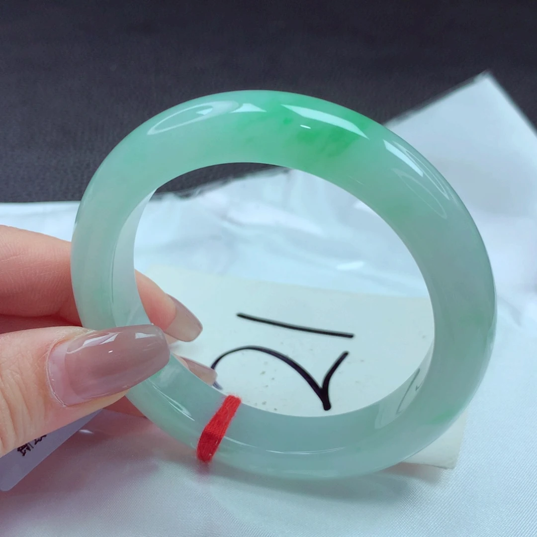 翡翠手镯未镶嵌手镯56