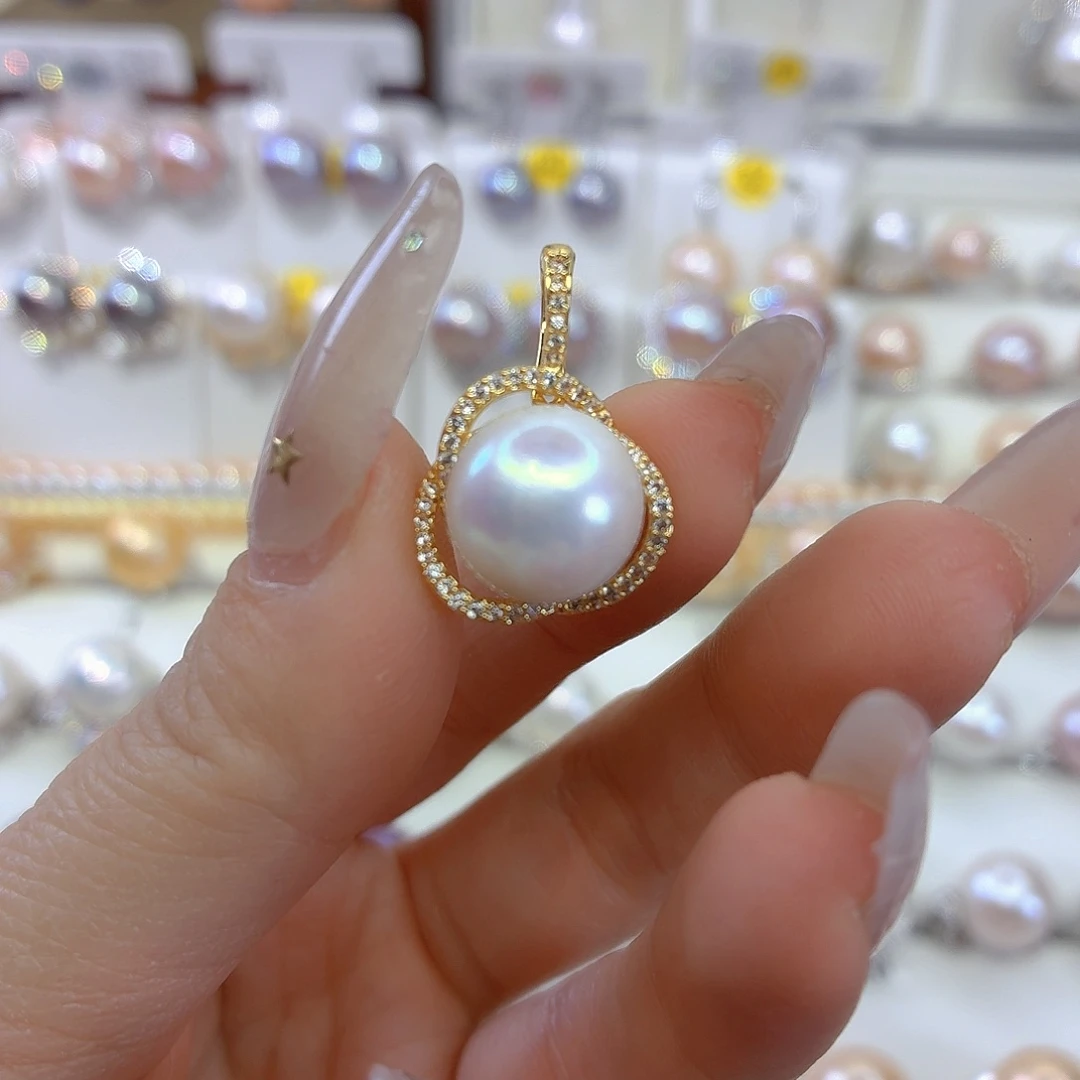 淡水珍珠合金颈饰