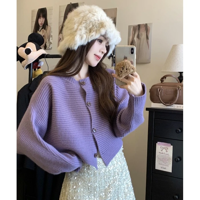 慵懒纯色圆领长袖针织开衫女秋季单排扣宽松毛衣外套短款百搭上衣