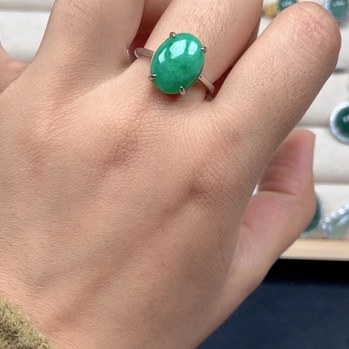 翡翠未镶嵌戒指戒指