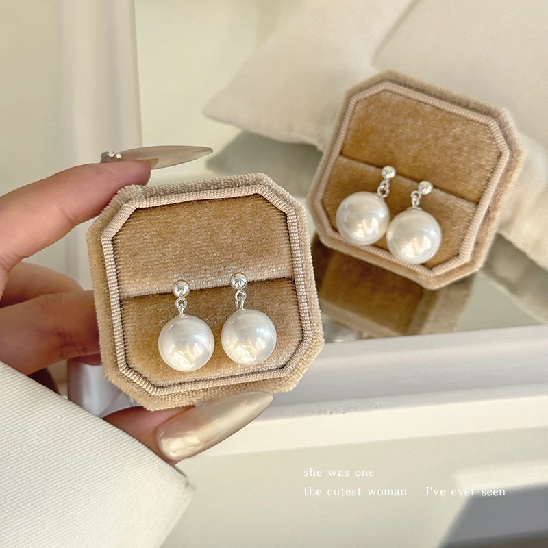 合金耳饰 轻奢优雅人造珍珠耳钉女2025新款首饰耳环小众设计耳坠