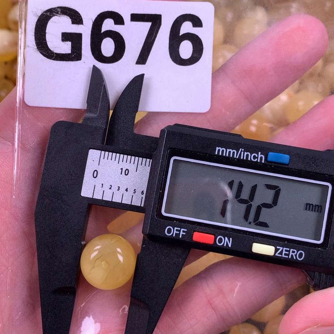 琥珀未镶嵌珠宝奇石裸石