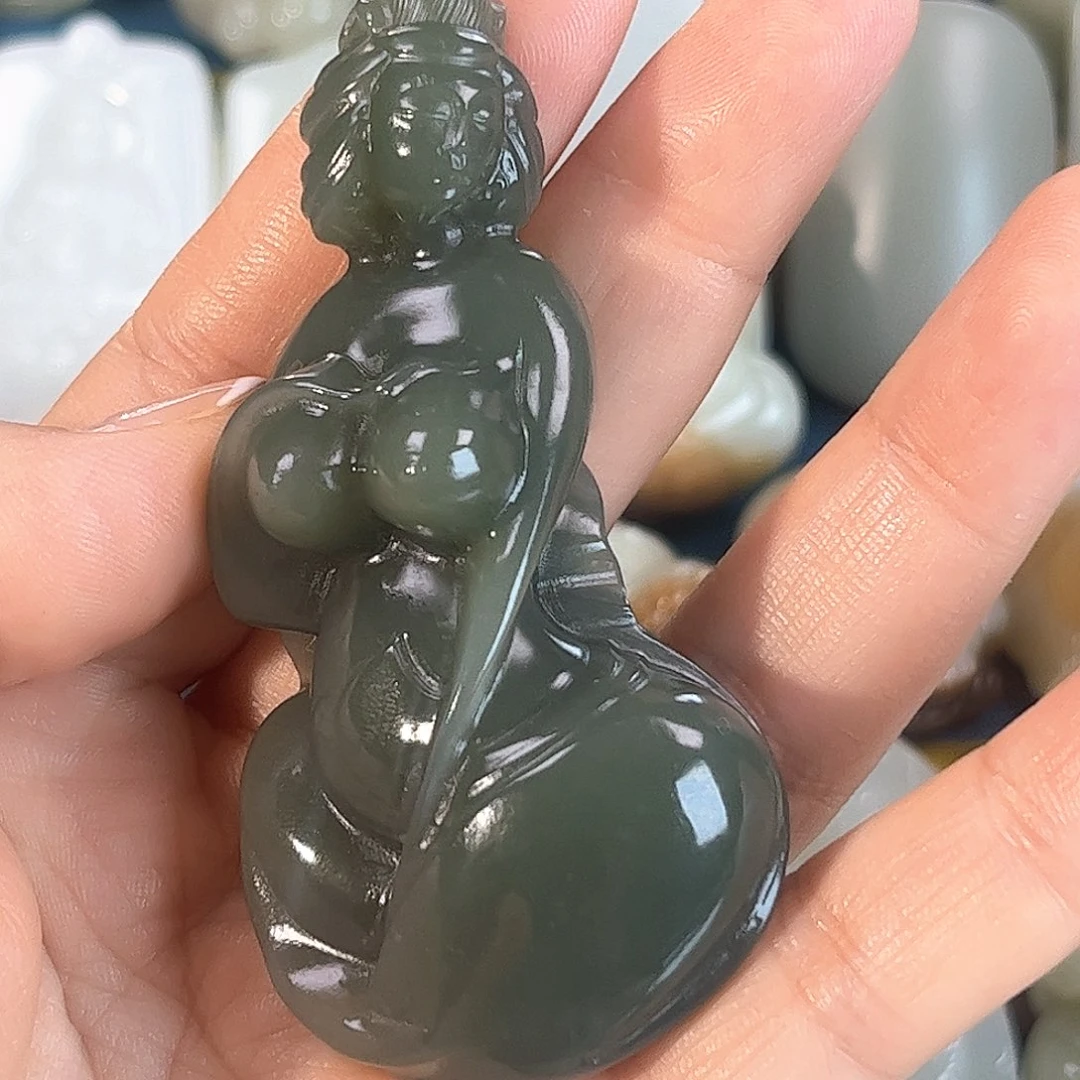 和田玉（糖玉）未镶嵌颈饰
