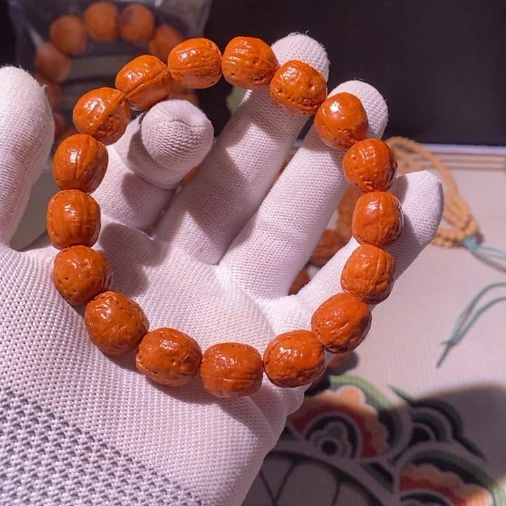 文玩核桃手串……37