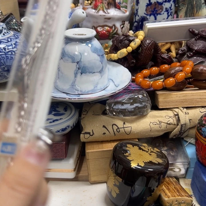 塑料中古美术工艺品