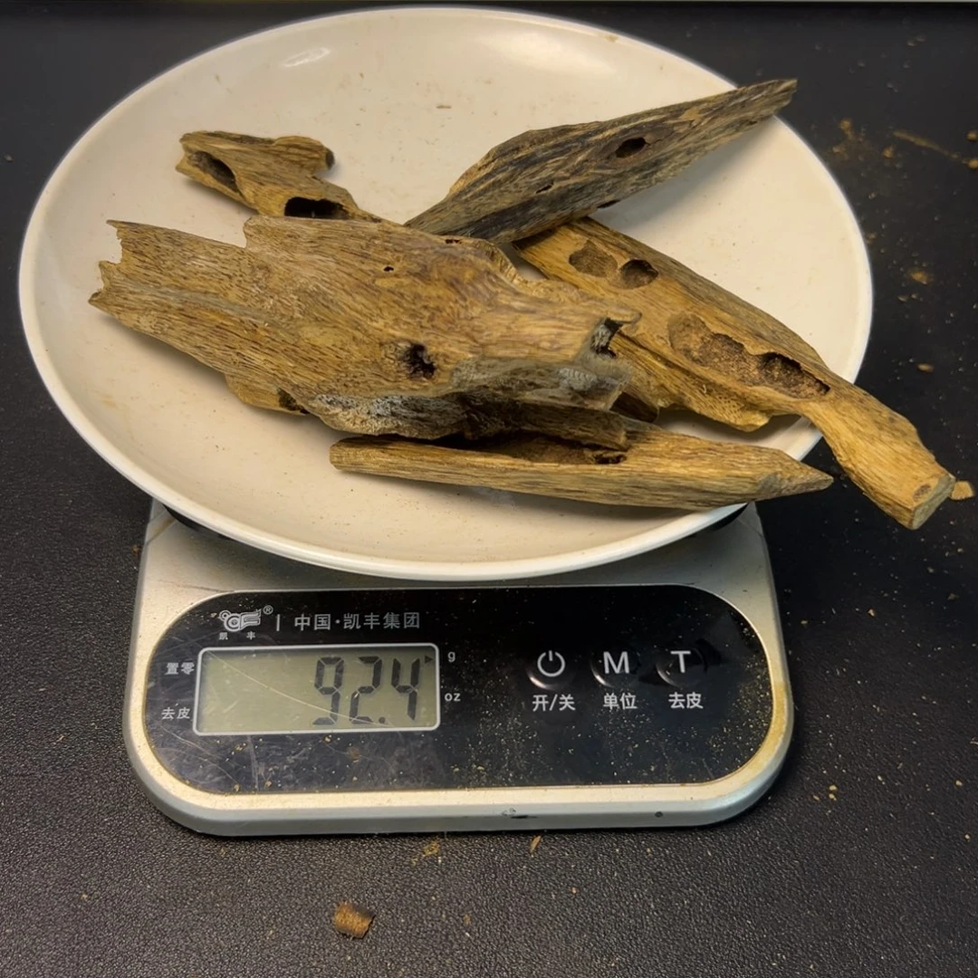 沉香沉香碎屑陆河虫眼