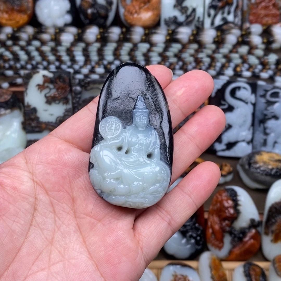 颈饰未镶嵌和田玉